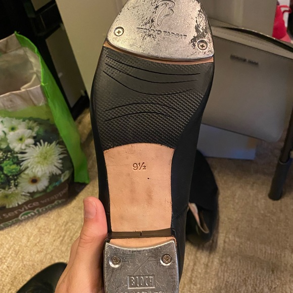 brand: bloch // black // size 9 1/2 tap dance shoes - Picture 3 of 4